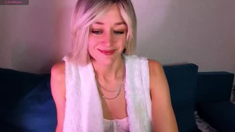 Snapshot of thief_of_hearts_ chatting on September 2025 02:02:02 AM thief_of_hearts_ online show from September 2025 02:02:02 AM