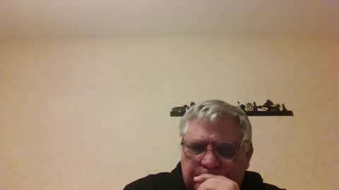 Thierrysymp online show from April 2026 08:18:01 PM