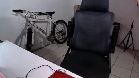 thieves_us online show from September 2025 05:24:01 AM