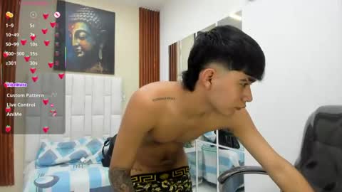 Snapshot of thiiago_collins chatting on June 2026 11:31:02 PM THIAGO COLLINS online show from June 2026 11:31:02 PM