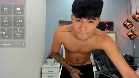 Snapshot of thiiago_collins chatting on July 2026 11:20:01 PM THIAGO COLLINS online show from July 2026 11:20:01 PM