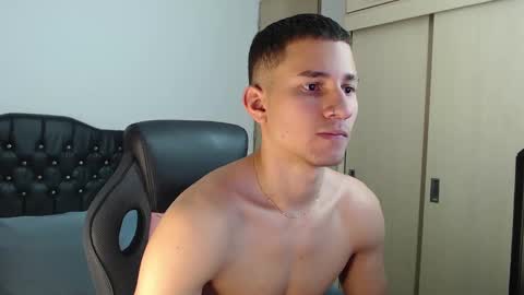 thin_tommy11 online show from January 2025 02:09:01 AM