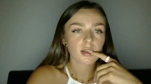 Snapshot of thisgirl_x chatting on July 2026 09:17:02 PM thisgirl_x online show from July 2026 09:17:02 PM