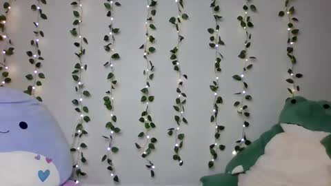 Snapshot of thistlefernsby chatting on January 2026 07:38:02 PM thistlefernsby online show from January 2026 07:38:02 PM