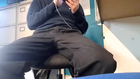 Snapshot of thobbincock chatting on March 2026 02:22:02 PM thobbincock online show from March 2026 02:22:02 PM