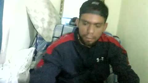 Snapshot of thomas2wood chatting on May 2026 12:19:01 AM Thomas2Wood online show from May 2026 12:19:01 AM