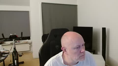thomas315627 online show from June 2026 10:10:01 PM