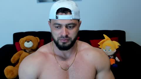 Snapshot of thomas_brandon chatting on January 2025 05:53:02 AM Thomas Brandon online show from January 2025 05:53:02 AM