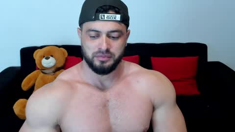 Snapshot of thomas_brandon chatting on January 2025 06:03:01 AM Thomas Brandon online show from January 2025 06:03:01 AM