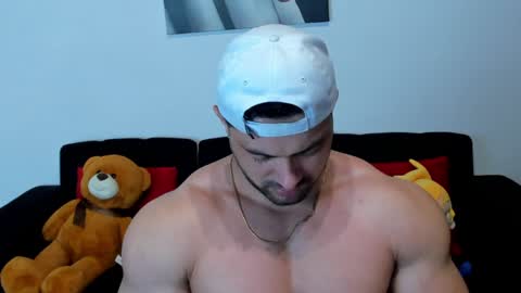 Snapshot of thomas_brandon chatting on February 2025 02:14:02 AM Thomas Brandon online show from February 2025 02:14:02 AM