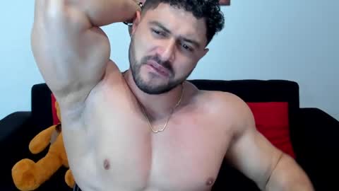 Snapshot of thomas_brandon chatting on February 2025 12:30:02 AM Thomas Brandon online show from February 2025 12:30:02 AM