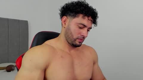 Snapshot of thomas_brandon chatting on September 2025 11:49:02 PM Thomas Brandon online show from September 2025 11:49:02 PM