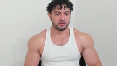 Snapshot of thomas_brandon chatting on October 2025 04:57:01 AM Thomas Brandon online show from October 2025 04:57:01 AM