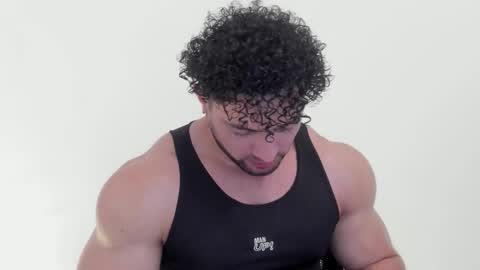 Snapshot of thomas_brandon chatting on November 2025 09:36:02 PM Thomas Brandon online show from November 2025 09:36:02 PM