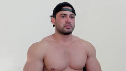 Snapshot of thomas_brandon chatting on November 2025 06:15:01 AM Thomas Brandon online show from November 2025 06:15:01 AM