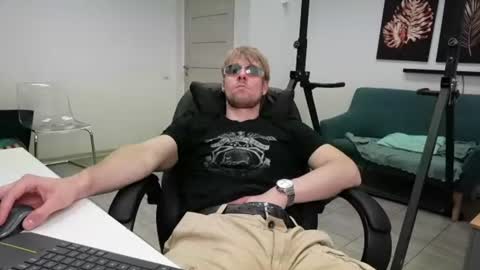 THOMAS BRONS online show from June 2026 07:35:02 AM