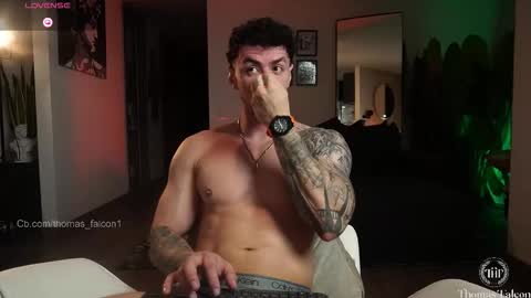 Thomas Falcon online show from March 2026 12:14:01 AM