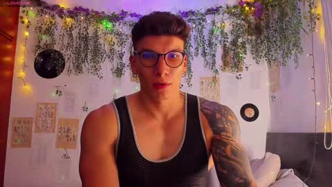 Thomas Grey online show from February 2025 03:32:02 AM