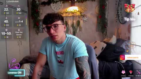 Thomas Grey online show from December 2025 08:38:02 PM