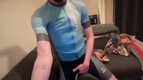 Thomas online show from April 2026 10:01:01 PM