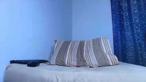 thomas_ks11 online show from March 2026 02:44:01 AM