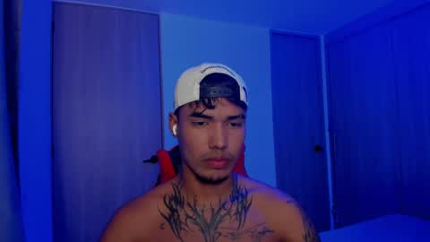 Snapshot of thomas_latin_boy chatting on September 2025 02:44:02 AM Thomas online show from September 2025 02:44:02 AM
