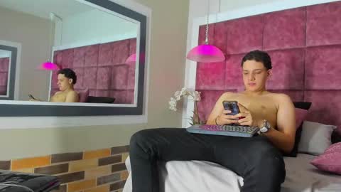 ---Thomas--- online show from January 2025 04:28:01 AM