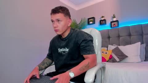 Thomas online show from May 2026 02:00:01 PM