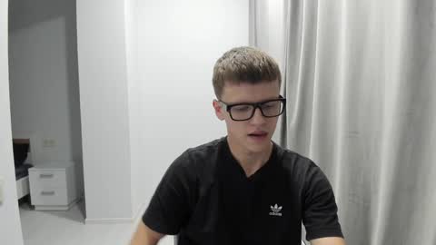 Tomas online show from December 2024 07:04:02 PM