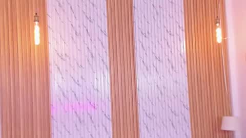 Thomas online show from October 2025 12:06:01 PM