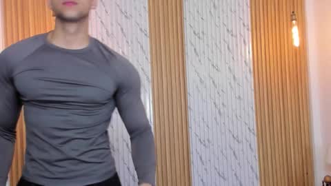 Thomas online show from November 2025 11:53:02 AM