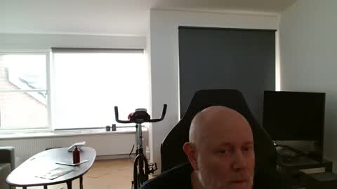 Snapshot of thomash32 chatting on October 2025 02:28:02 PM thomash32 online show from October 2025 02:28:02 PM