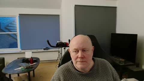 Snapshot of thomash32 chatting on November 2025 06:40:02 AM thomash32 online show from November 2025 06:40:02 AM