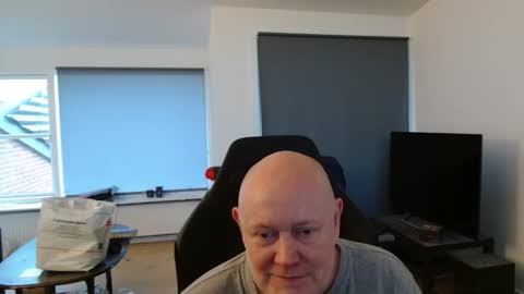 Snapshot of thomash32 chatting on December 2025 01:09:02 PM thomash32 online show from December 2025 01:09:02 PM