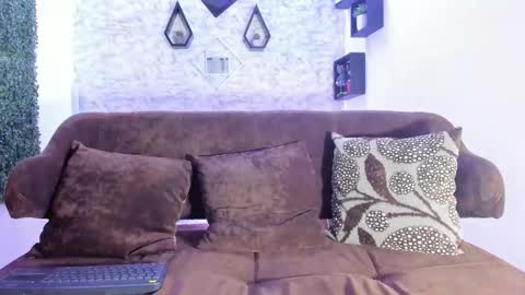 thomass_conor online show from October 2025 11:17:01 AM