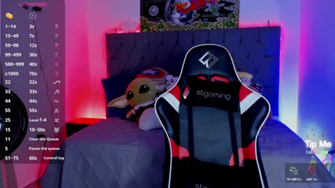 Snapshot of thomklein chatting on December 2024 08:07:02 PM Thom Klein online show from December 2024 08:07:02 PM