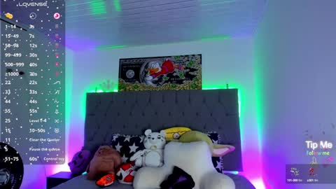 Snapshot of thomklein chatting on February 2025 06:35:02 PM Thom Klein online show from February 2025 06:35:02 PM