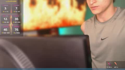 Snapshot of thomklein chatting on October 2025 10:11:01 AM Thom Klein online show from October 2025 10:11:01 AM