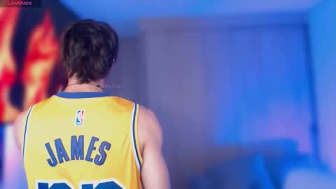 Snapshot of thomklein chatting on October 2025 07:12:02 PM Thom Klein online show from October 2025 07:12:02 PM