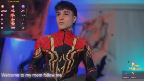 Snapshot of thomklein chatting on November 2025 07:38:01 PM Thom Klein online show from November 2025 07:38:01 PM