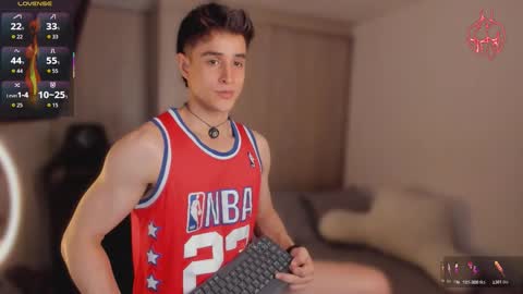 Snapshot of thomklein chatting on February 2026 08:30:01 PM Thom Klein online show from February 2026 08:30:01 PM