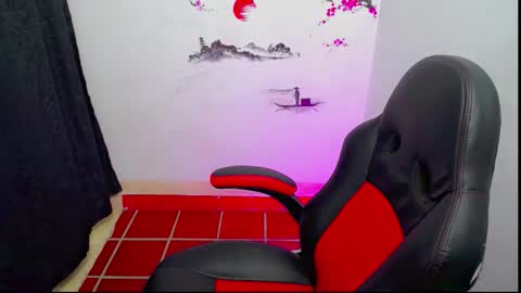 Snapshot of thommy_cute chatting on November 2025 02:38:02 PM Thomas online show from November 2025 02:38:02 PM