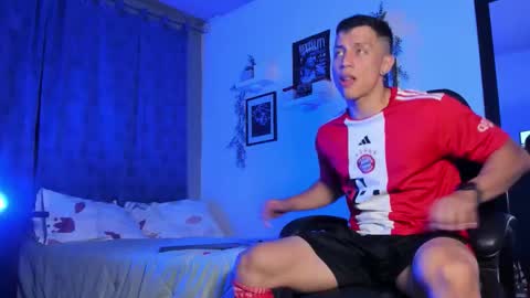 Snapshot of thomsevery chatting on October 2025 11:39:01 PM Thoms Every online show from October 2025 11:39:01 PM