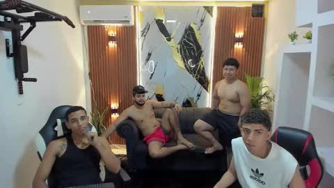 thomson_hot01 online show from April 2026 05:10:02 AM