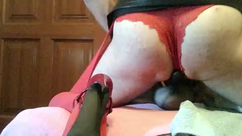 Snapshot of thongsandstockings chatting on September 2025 11:52:02 PM Thongsandstocking online show from September 2025 11:52:02 PM