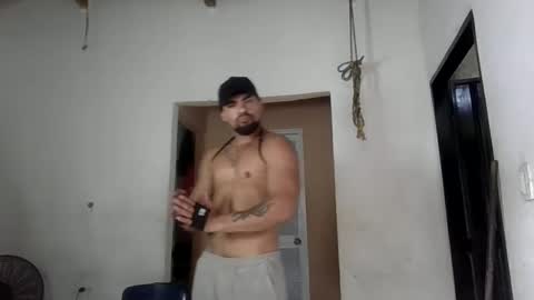 Snapshot of thonybeiio chatting on October 2025 03:33:01 PM thonybeiio online show from October 2025 03:33:01 PM