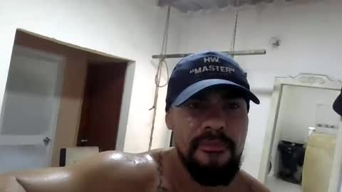 Snapshot of thonybeiio chatting on October 2025 05:04:02 PM thonybeiio online show from October 2025 05:04:02 PM