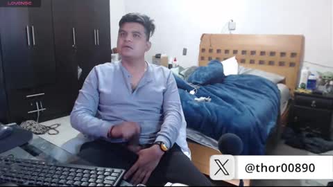 thor0200 online show from February 2026 04:43:02 PM