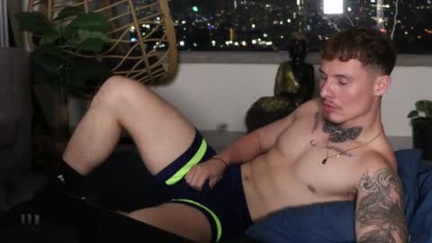 Snapshot of thorclarck_ chatting on December 2024 02:42:01 AM Sebastian online show from December 2024 02:42:01 AM