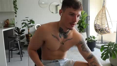 Snapshot of thorclarck_ chatting on February 2025 04:34:02 PM Sebastian online show from February 2025 04:34:02 PM